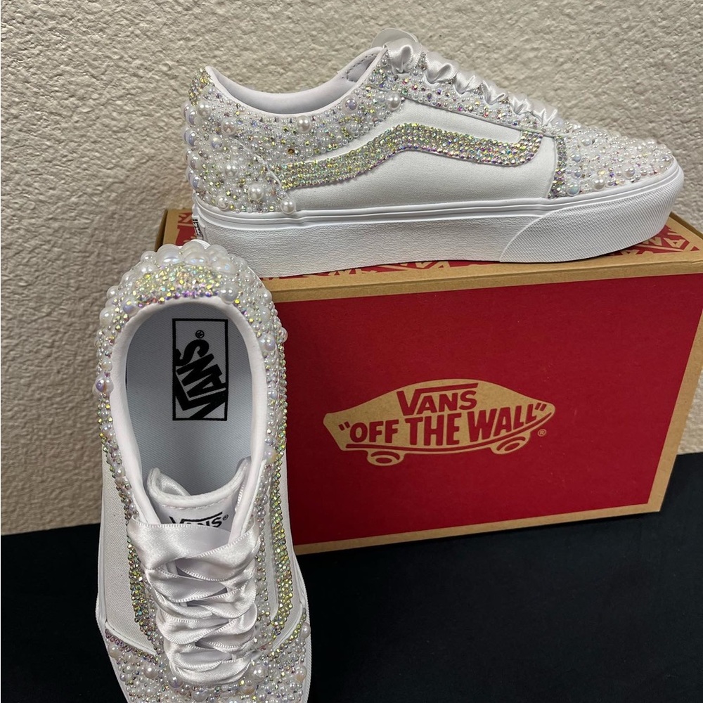 Decorate Chucks, Vans with Bling